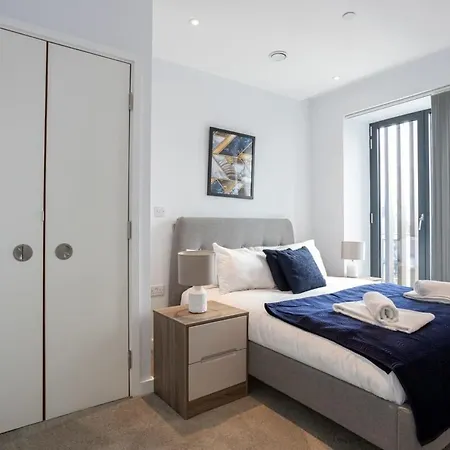 Stunning 2 Bedroom Apartment Manchester Exterior photo