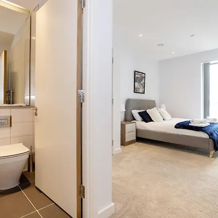 Stunning 2 Bedroom Apartment Manchester Exterior photo