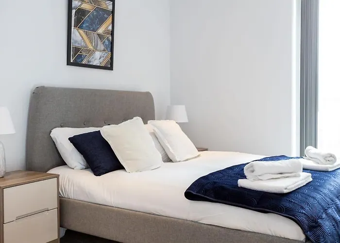 Stunning 2 Bedroom Apartment Manchester